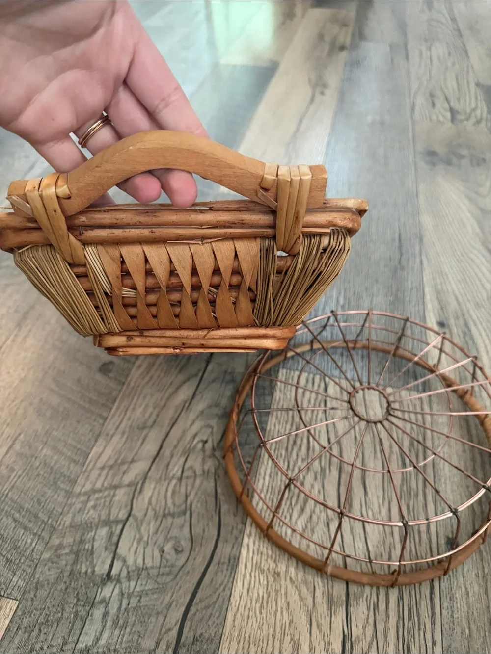 Lot vintage baskets